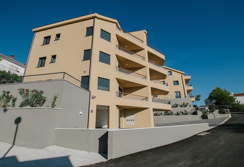 Pensió Oleander Urban Suites