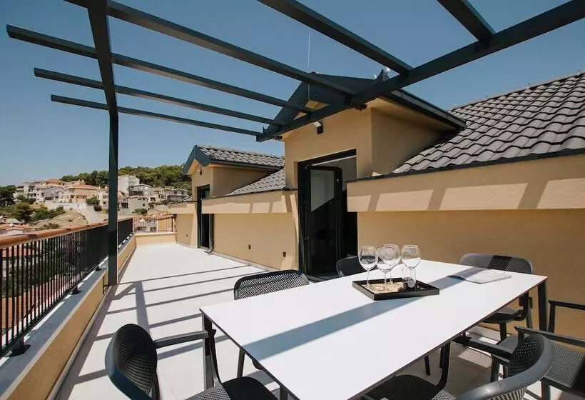 پانسیون Oleander Urban Suites