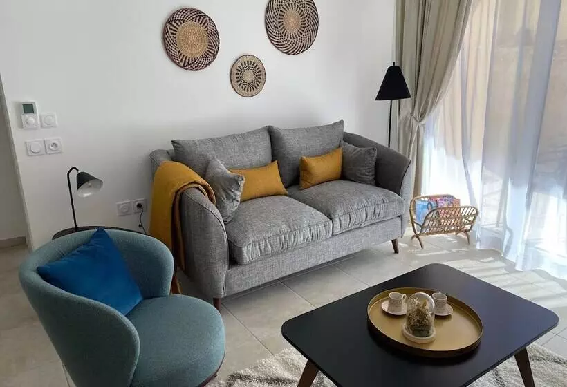 ペンション Résidence Domitys Regalecia à Uzès