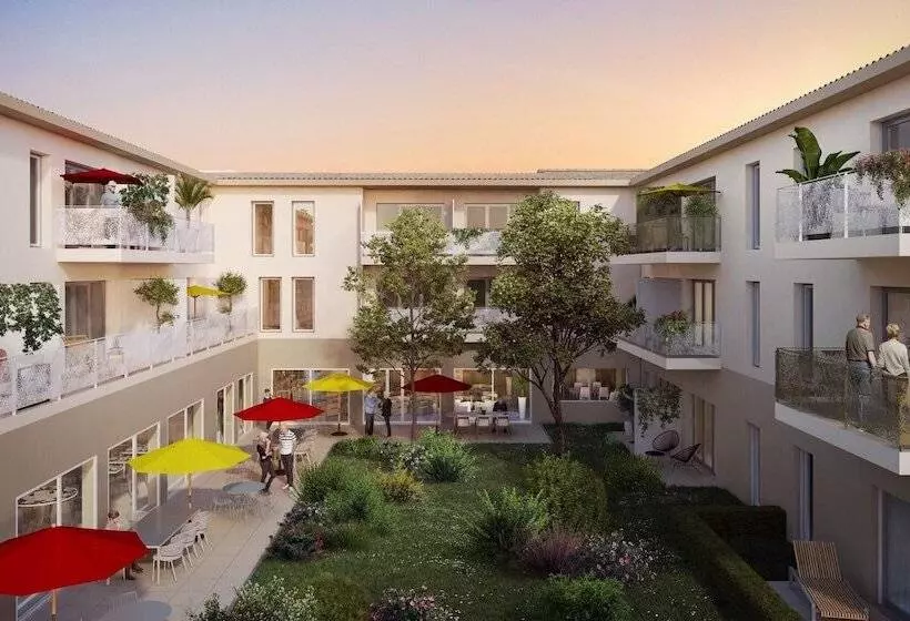 ペンション Résidence Domitys Regalecia à Uzès