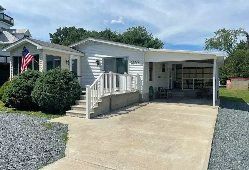 Majatalo West End House