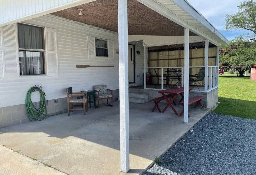 ペンション West End House