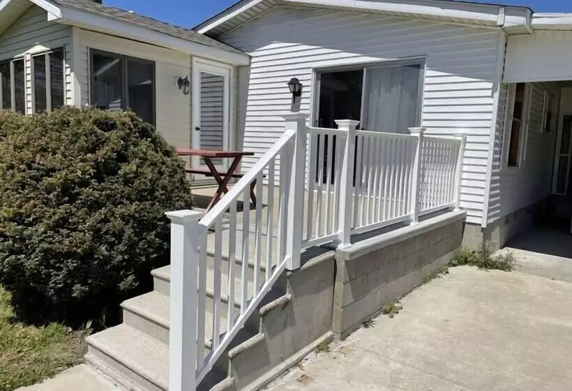 Majatalo West End House