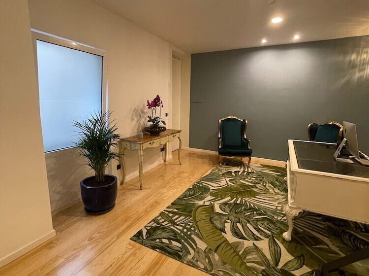 Pier House Accommodation