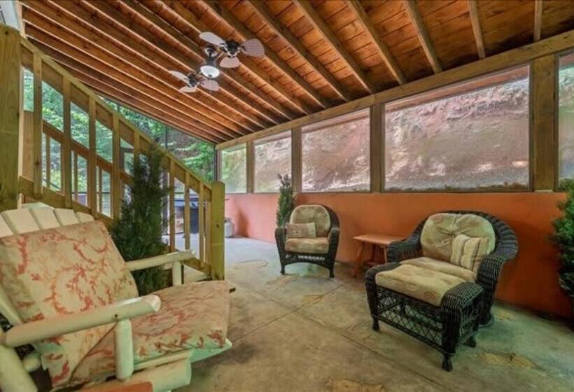 Underlook Cabin Secluded Cabin With Wifi Large Deck Gas Grill Wood Fireplace