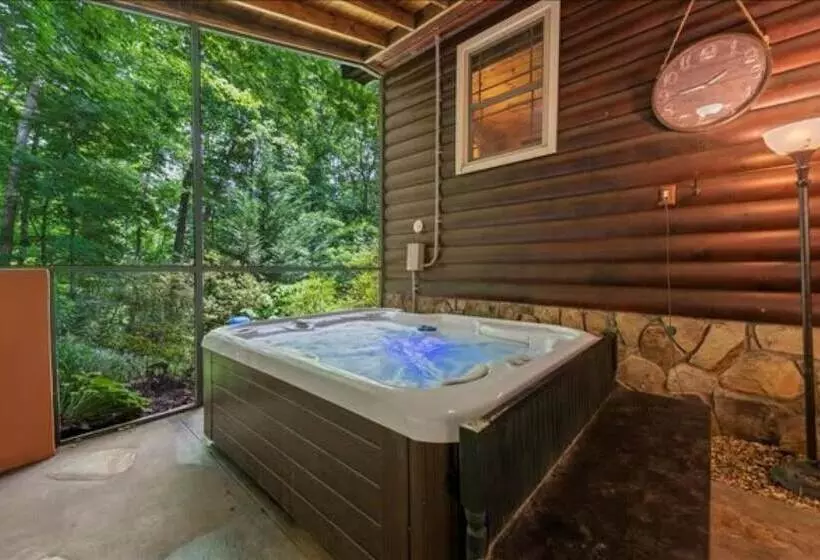 Underlook Cabin Secluded Cabin With Wifi Large Deck Gas Grill Wood Fireplace