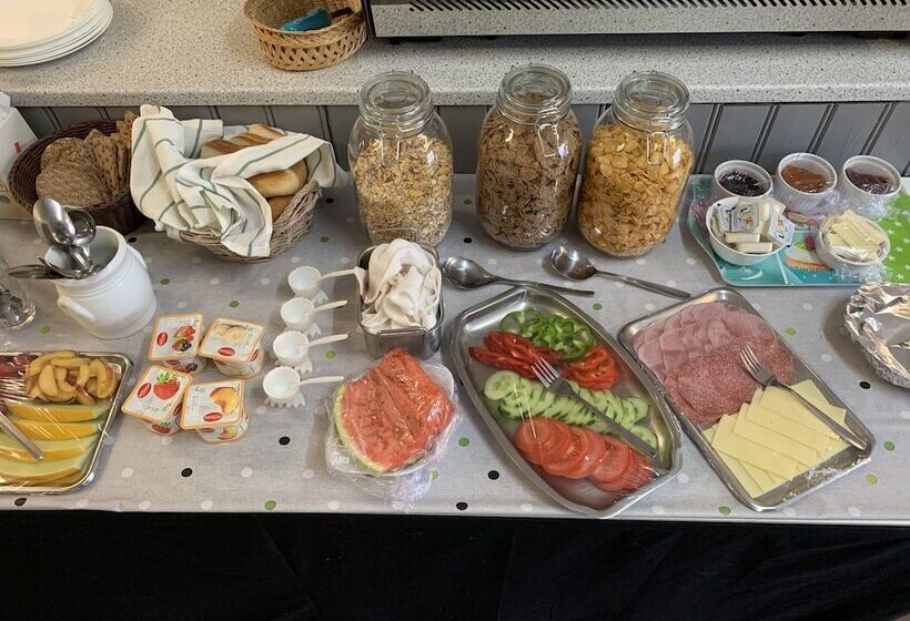 Blackstad Vandrarhem Hostal B&b