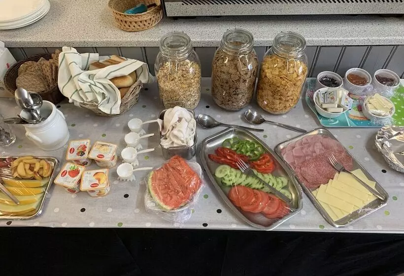 Blackstad Vandrarhem Hostal B&b