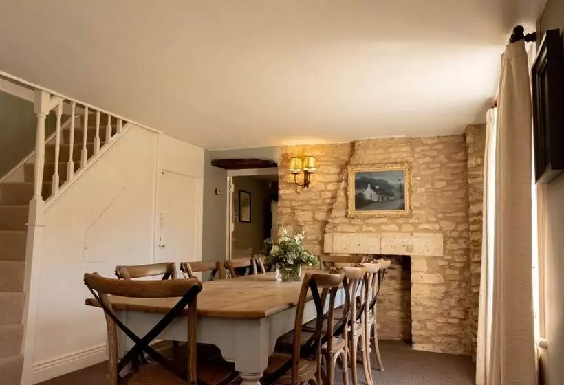 Casina Cottage