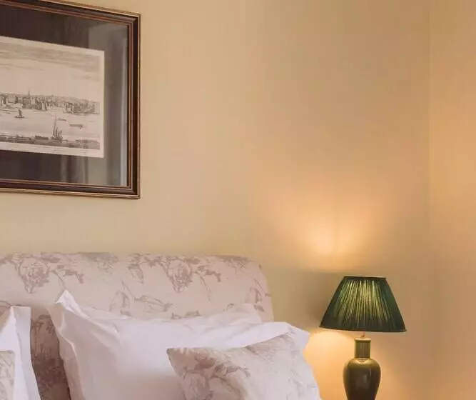 Casina Cottage