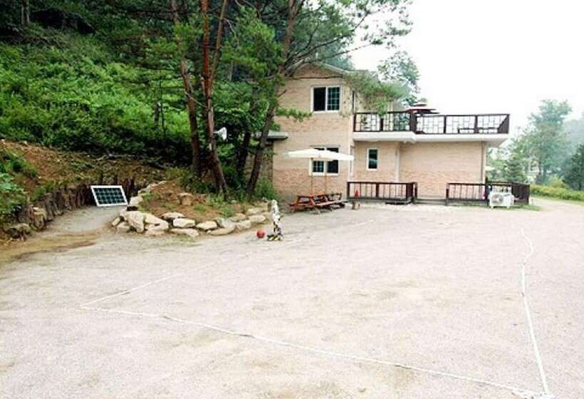 Chuncheon Supsogiyagi Pension