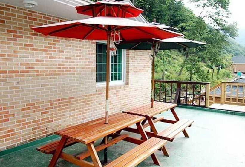 Chuncheon Supsogiyagi Pension
