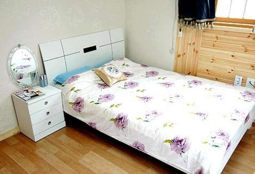 Chuncheon Supsogiyagi Pension