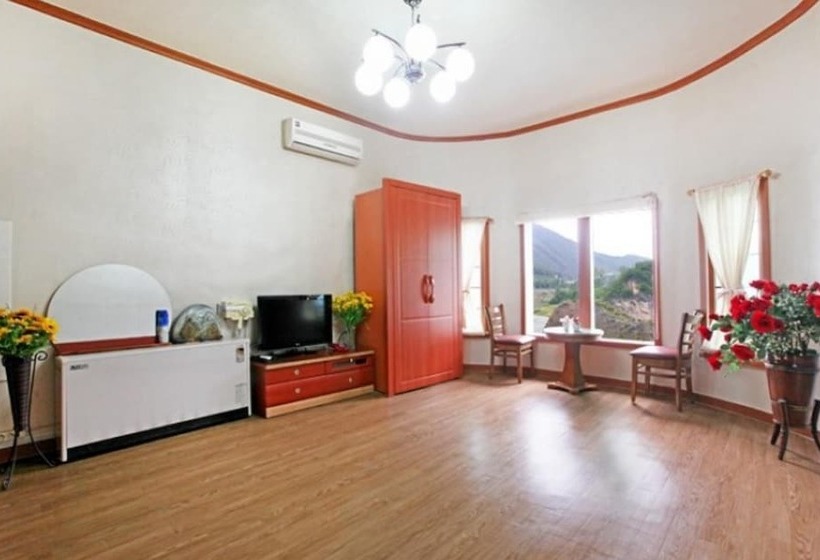 Пансион Youngwol Dongkang Village Caravan