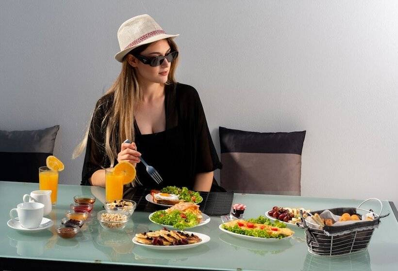 Filoxenia Luxury Villas