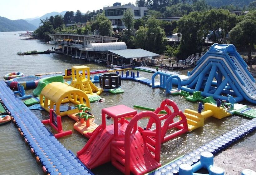 펜션 Gapyeong Jh Poolvilla & Glamping