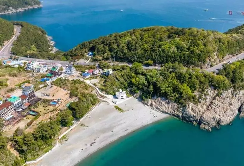 Geoje Island Haegeumgang Pension