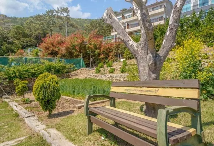 Geoje Island Haegeumgang Pension