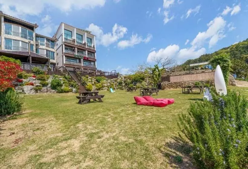 Geoje Island Haegeumgang Pension