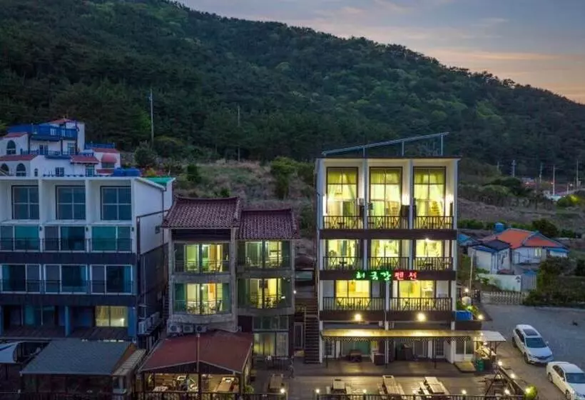 Geoje Island Haegeumgang Pension