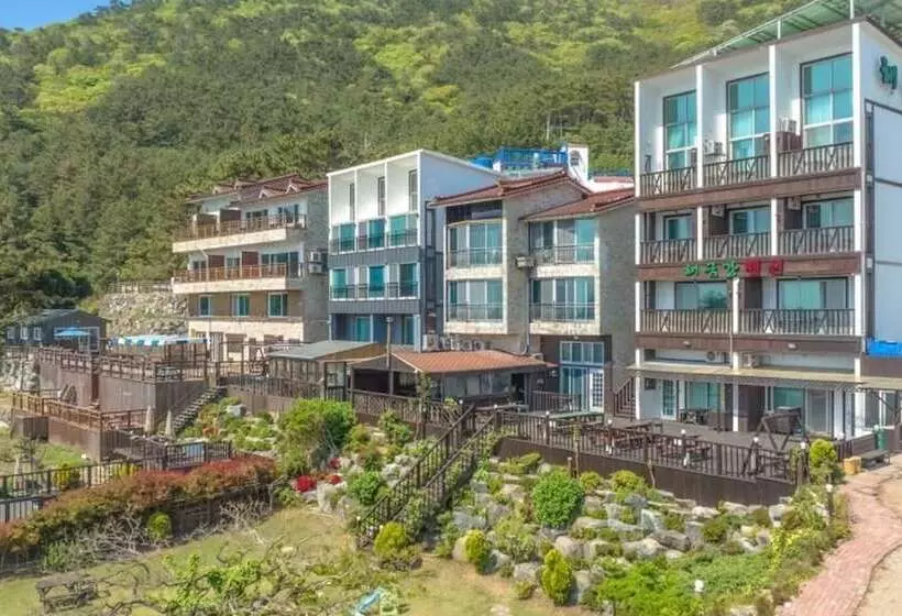 Geoje Island Haegeumgang Pension