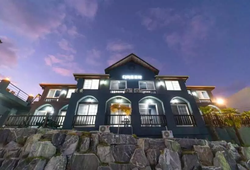 Gyeongju Dear Forma Pension