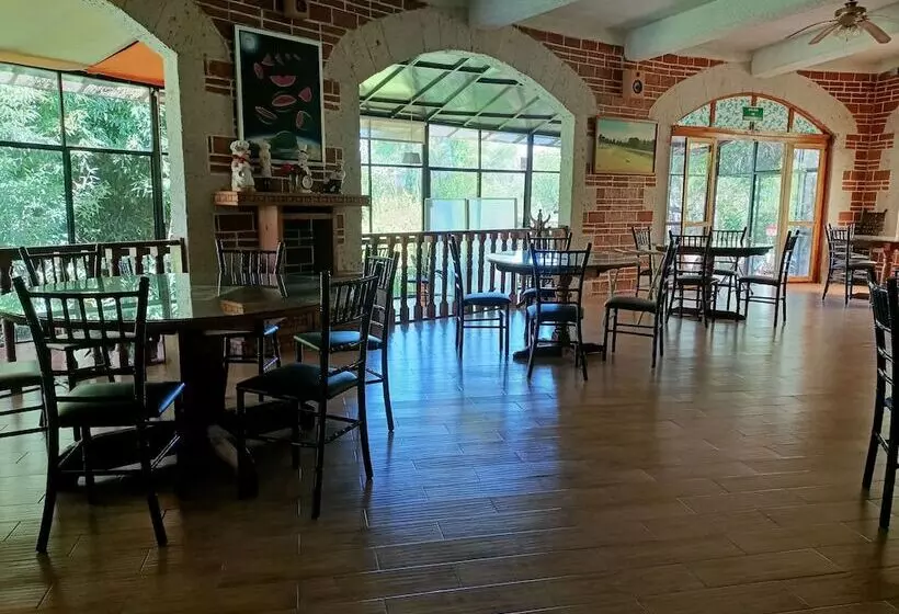 ホテル Centro Ecoturistico Del Lago