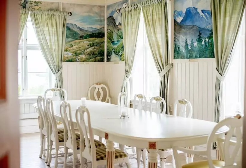 ホテル Dale Gudbrands Gard Kurs & Konferansesenter