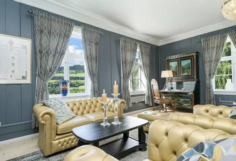 ホテル Dale Gudbrands Gard Kurs & Konferansesenter