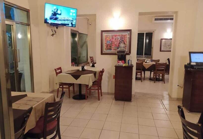 Hotelli Express Inn Ixtepec