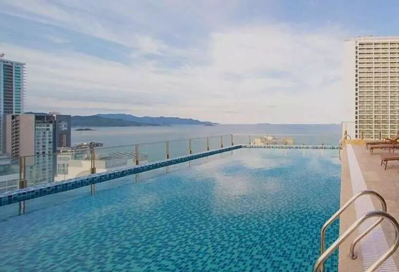 Green Beach Hotel Nha Trang