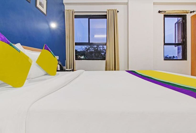 בית מלון כפרי Itsy By Treebo  Aura Homes