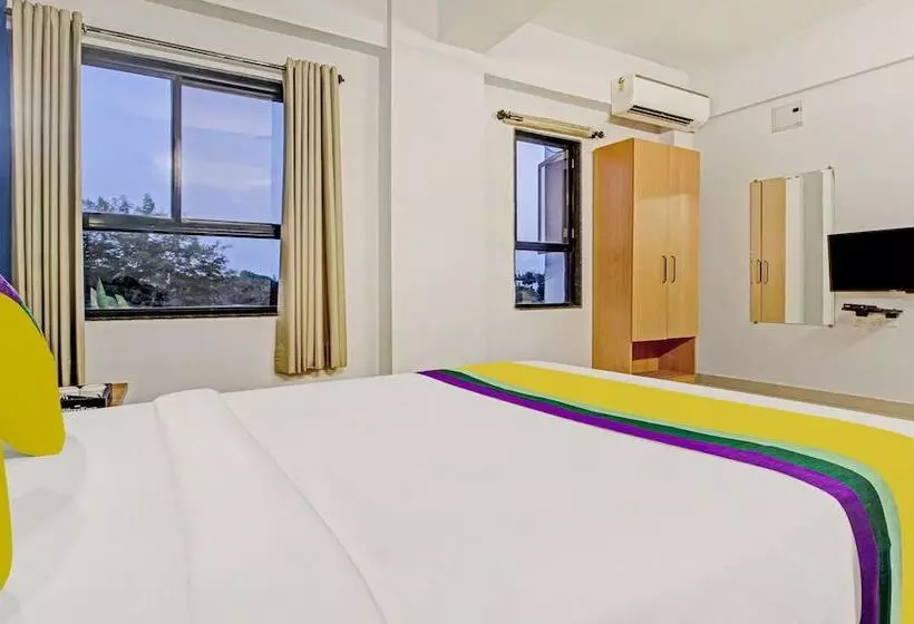 Hotelli Itsy By Treebo  Aura Homes