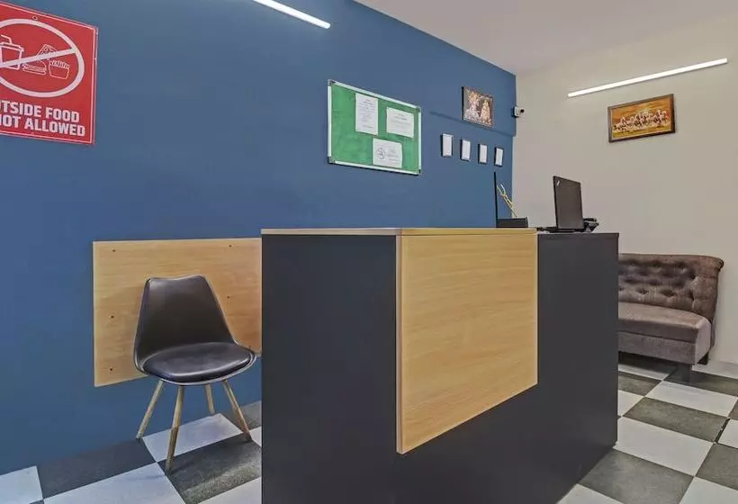 Hotelli Itsy By Treebo  Aura Homes