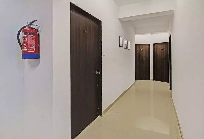 Hotelli Itsy By Treebo  Aura Homes