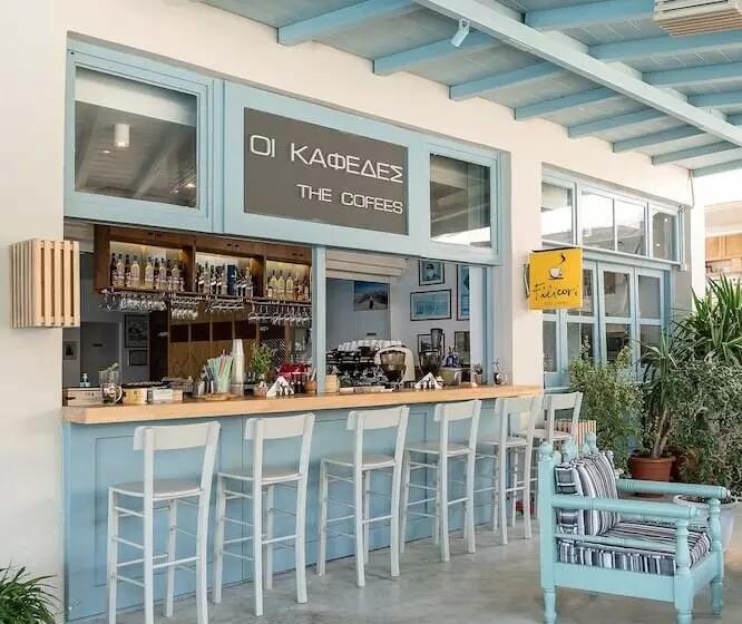 Hotelli Livikon By The Sea