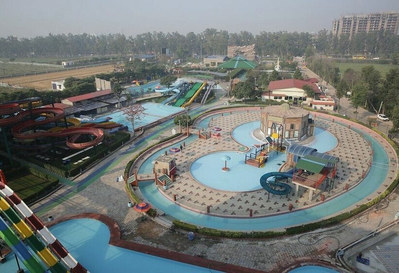 Hotel New Lotus Paradise