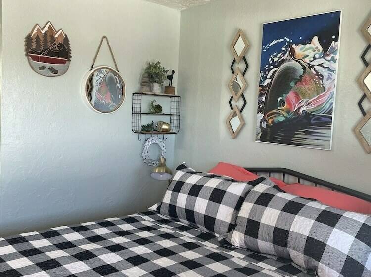 Отель Millz Manor At Fall River Millz