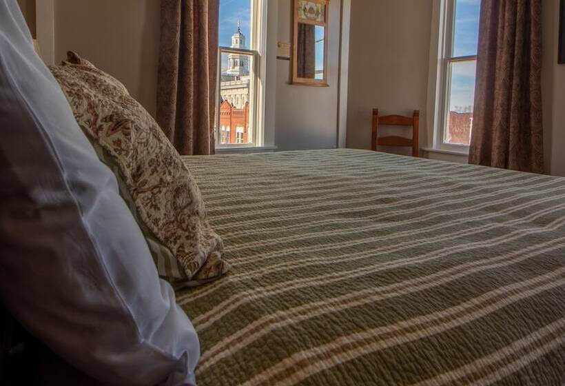 فندق Nauvoo Temple House