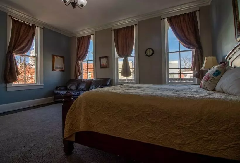 Hotelli Nauvoo Temple House