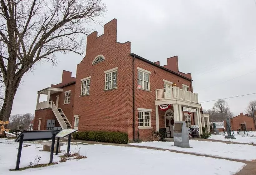 Hotelli Nauvoo Temple House