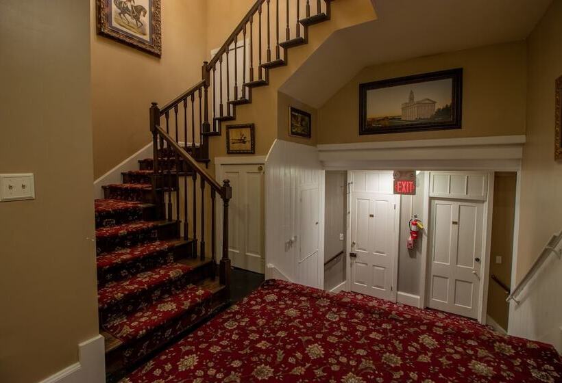 فندق Nauvoo Temple House