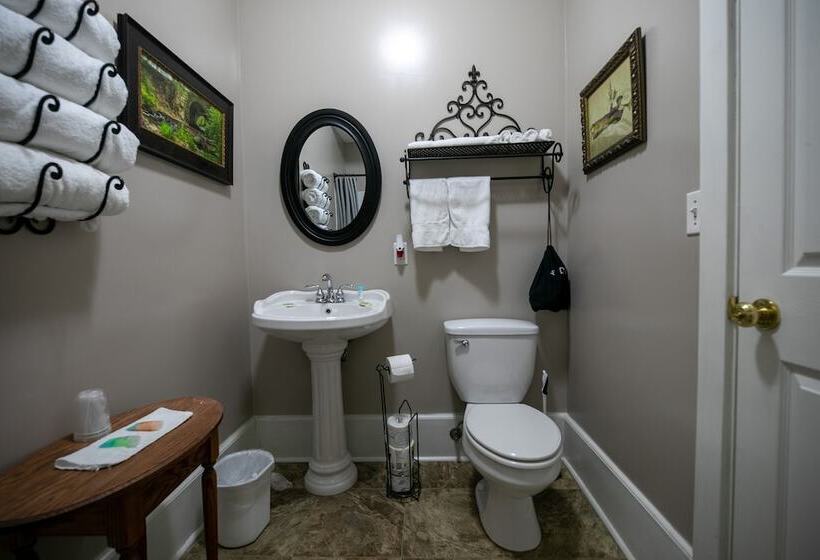 فندق Nauvoo Temple House