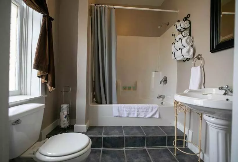 Hotelli Nauvoo Temple House