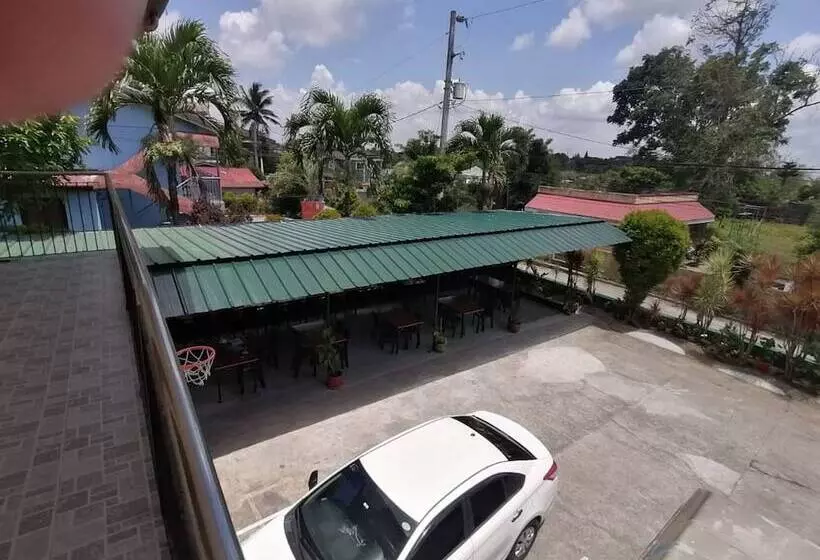 Hotelli Oyo 879  Lauriens Budget  2