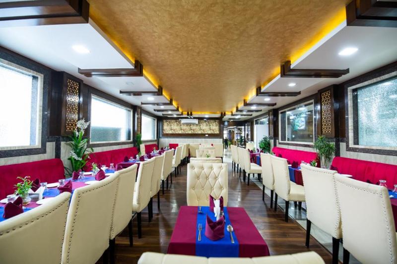 هتل The Fern Residency Katra