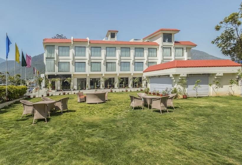 هتل The Vaishnodevi Sarovar Portico