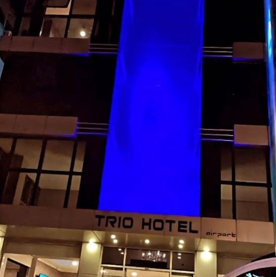 Tri̇o Hotel Airport