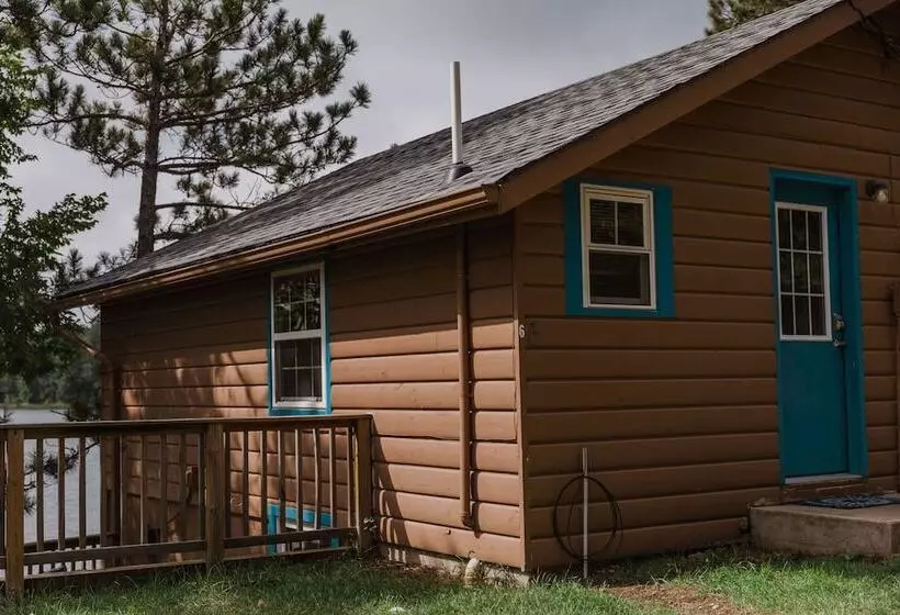 Hotelli Walters Resort On Lake Ida