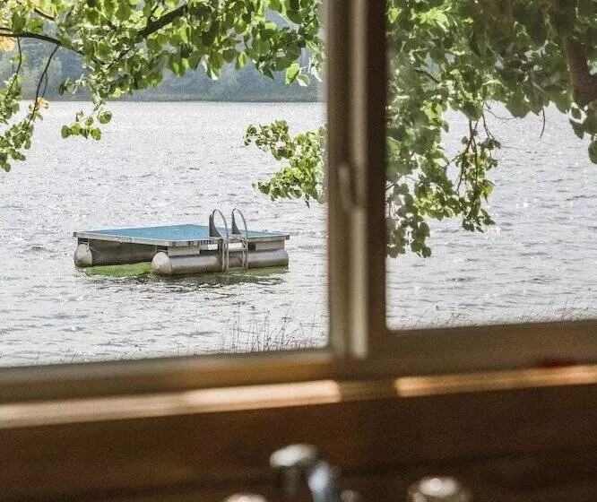 Hotelli Walters Resort On Lake Ida